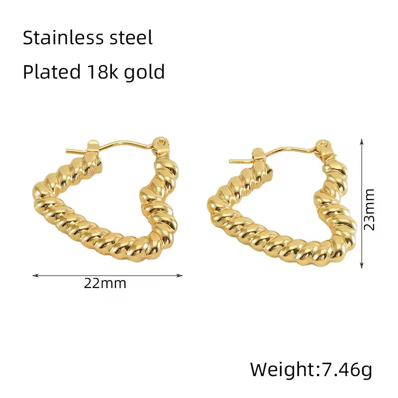 LOVERA – The Twisted Heart Hoops