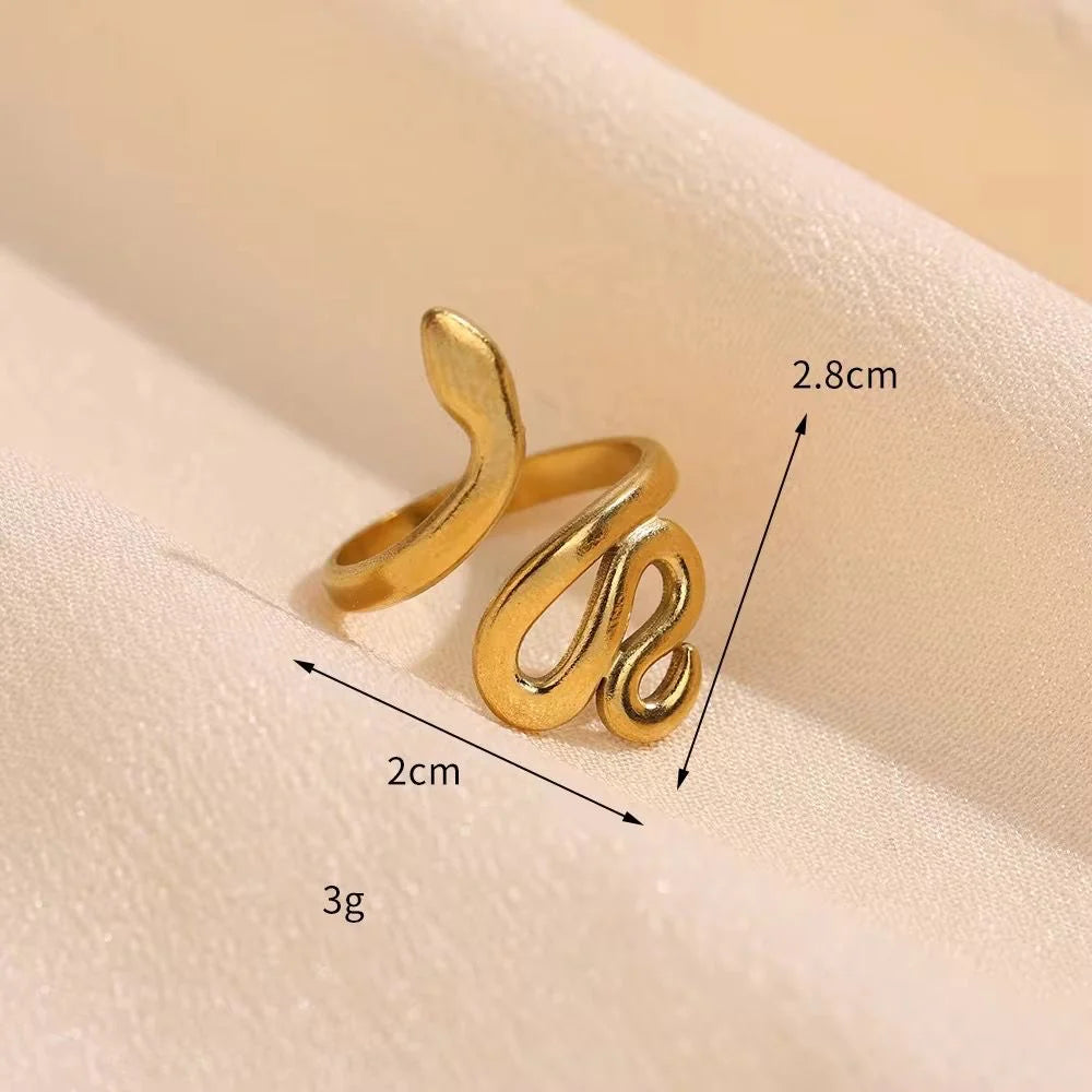 Zenya – Golden Serpent Wrap Ring