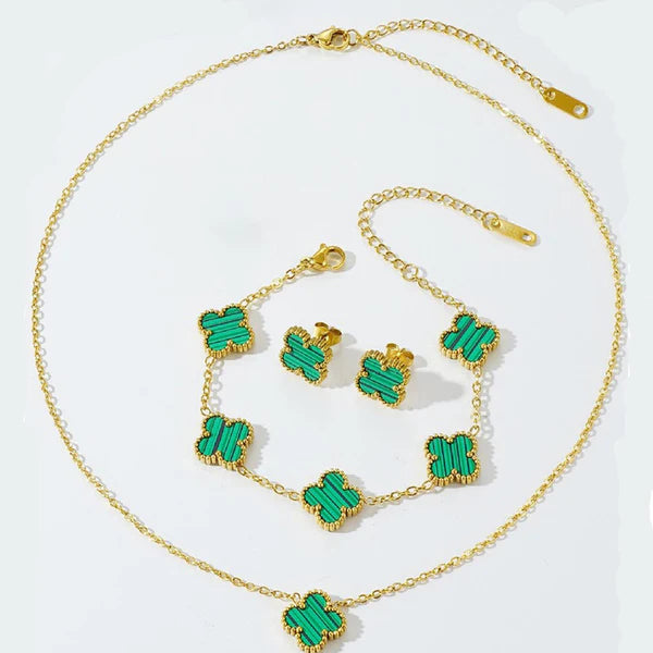 Emeralda – Green Clover Charm Set