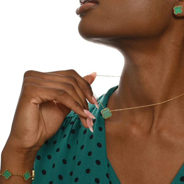 Emeralda – Green Clover Charm Set