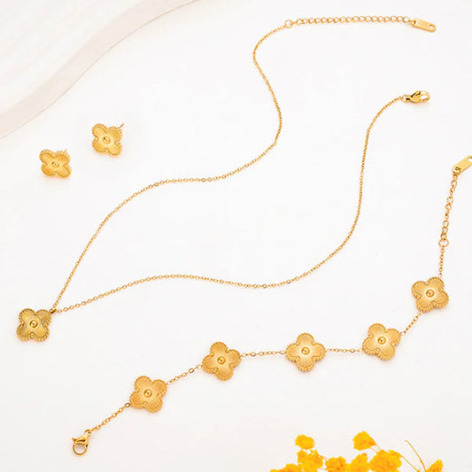 Zeraphine – Clover Charm Radiance Set