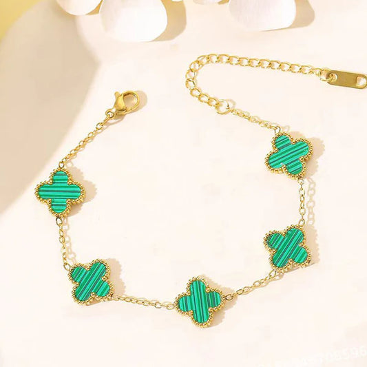 Emeralda β Lucky Green Clover Chain Bracelet