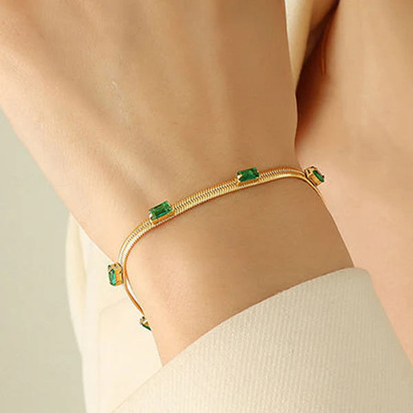 Zeyra Wrap – Emerald Kiss Snake Chain Bracelet