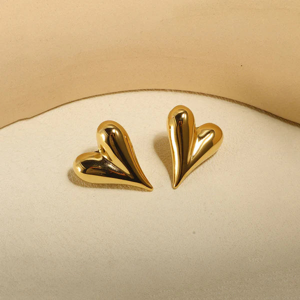 Lyara – Bold Heart Gold Studs