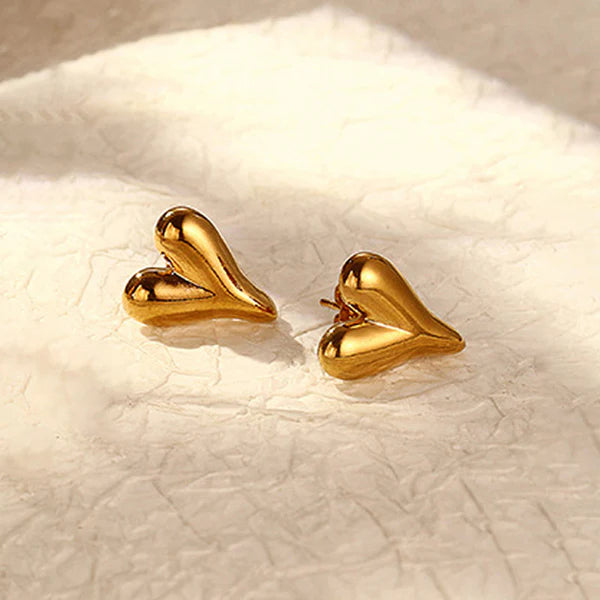 Lyara – Bold Heart Gold Studs
