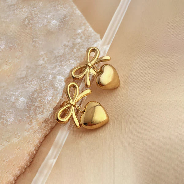 Bellisse – Golden Bowdrop Heart Earrings