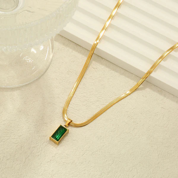 Emeren – Luxe Verde Prism Pendant