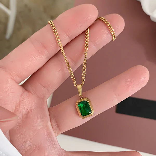 Emeralyn – Green Luxe Prism Pendant
