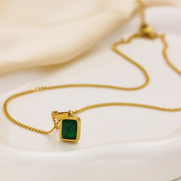 Emeralyn – Green Luxe Prism Pendant