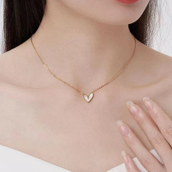 Valoria – The Golden Love Whisper Pendant