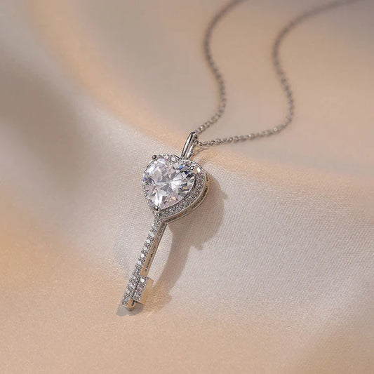 Lyra β Heart Key Sparkle Pendant