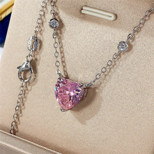 Roselle – The Blushing Heart Glow