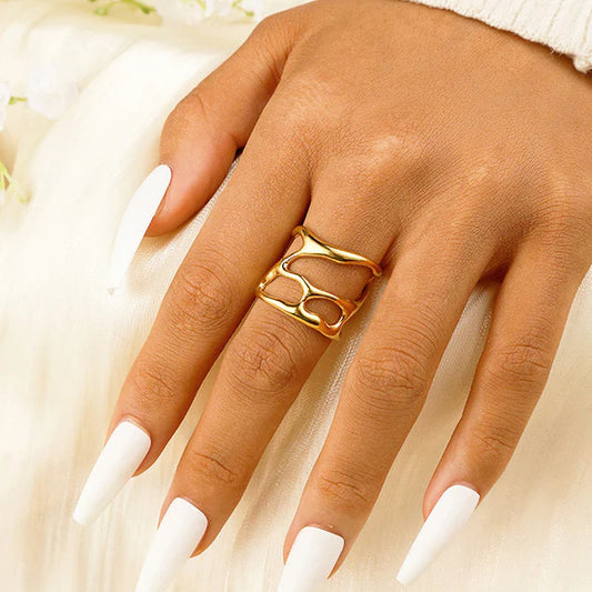 Serai β Sculpted Swirl Adjustable Ring