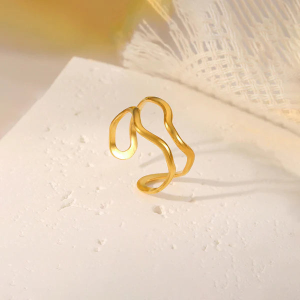 Aeris – Fluid Wave Adjustable Ring