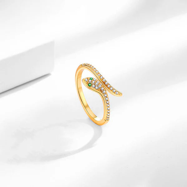 Serpina – Gold Snake Motif Ring