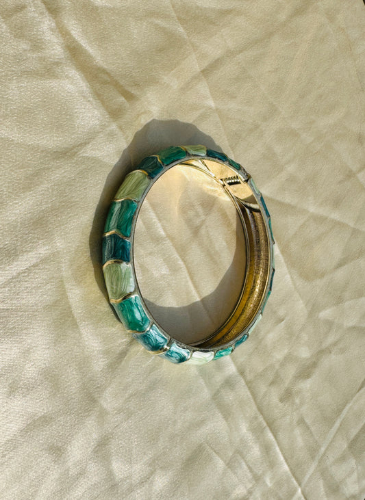 VERDURA – The Green Enamel Gold Bangle
