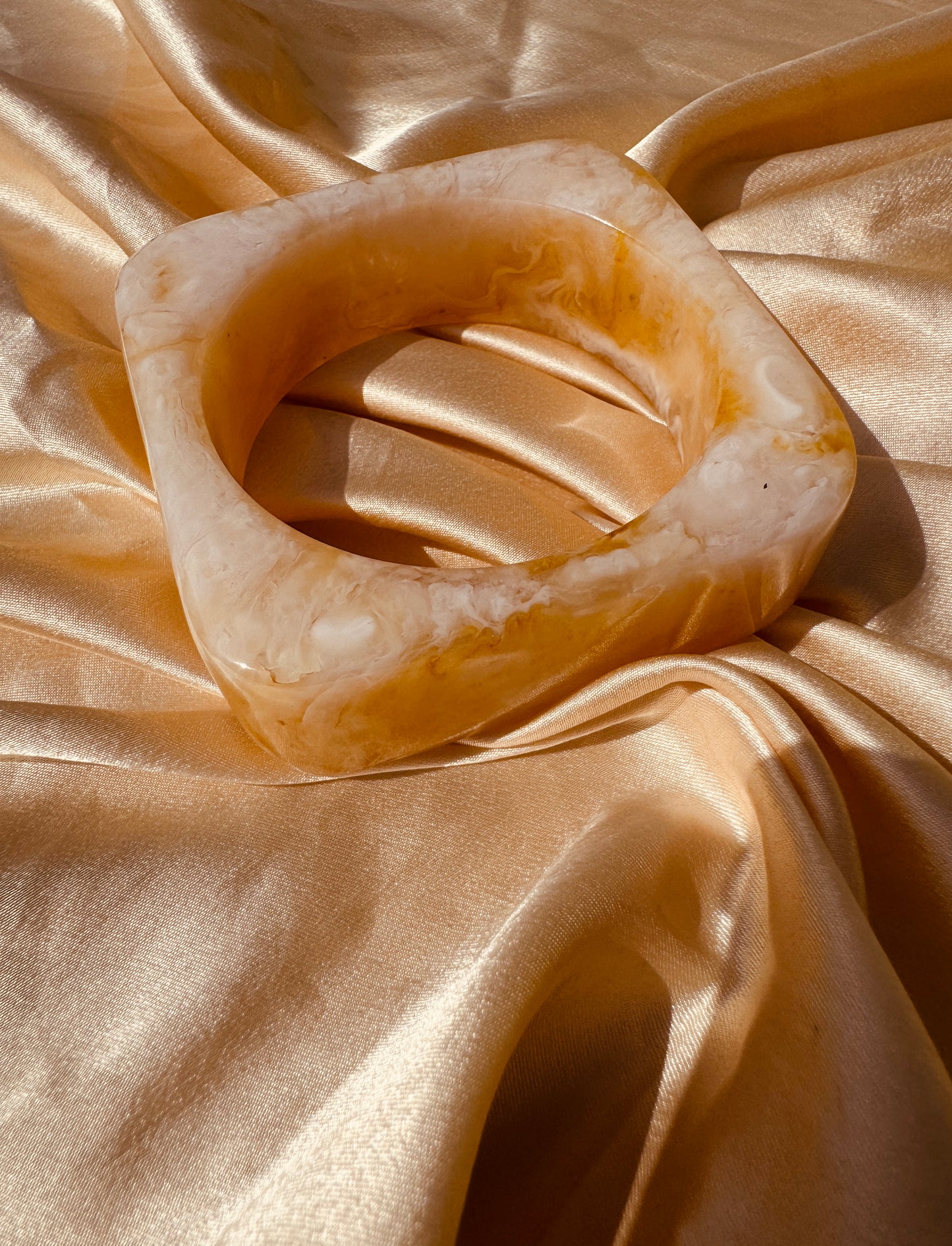 SOLA – The Golden Mirage