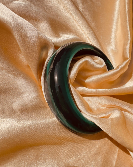 VERENA β The Emerald Allure