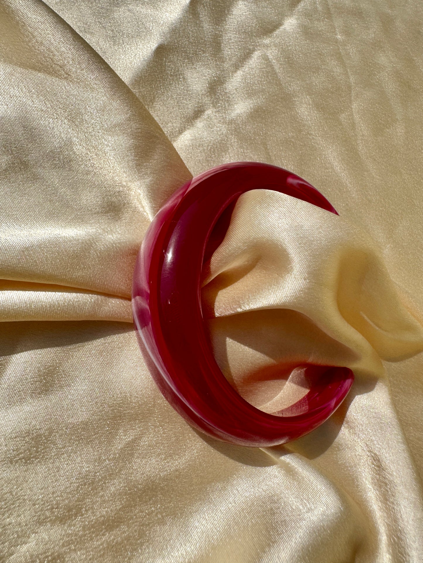 SCARLETTA – The Crimson Muse