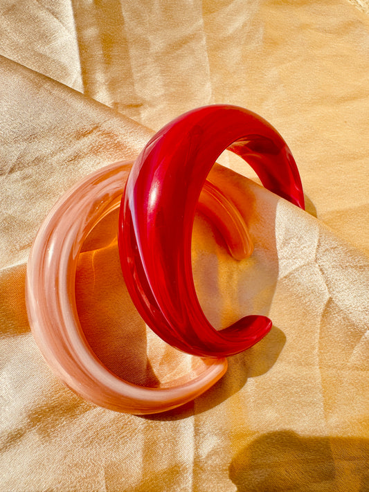 AURELIA – The Dual Glow Resin Cuff