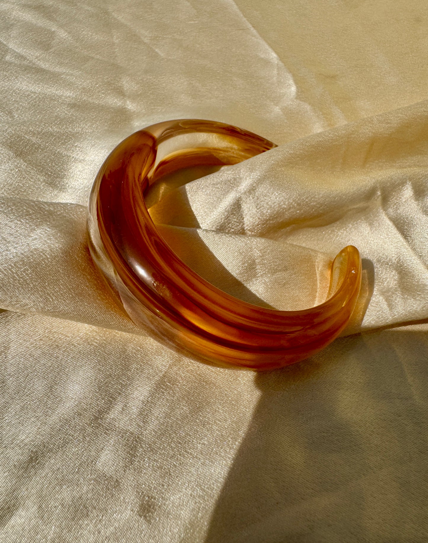 AUREN – The Amber Muse