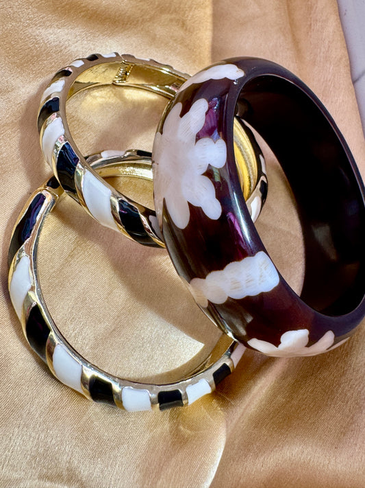 MONO BLOOM TRIO – Black & Cream Enamel With Floral Resin Stack