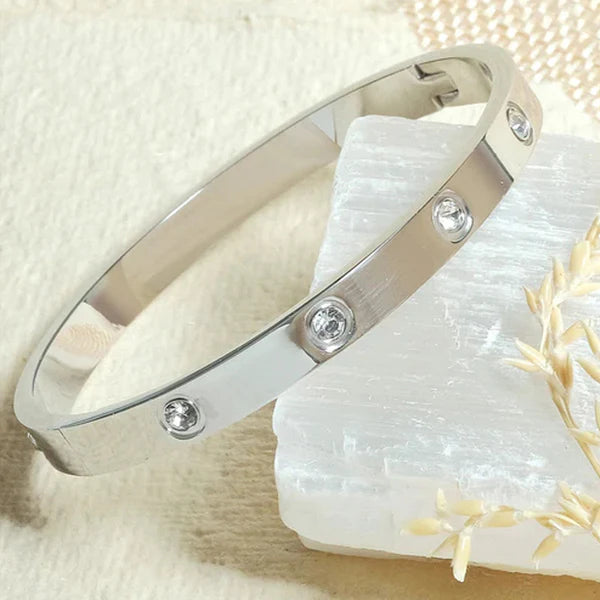 Arvella – Silver Luxe Love Bangle
