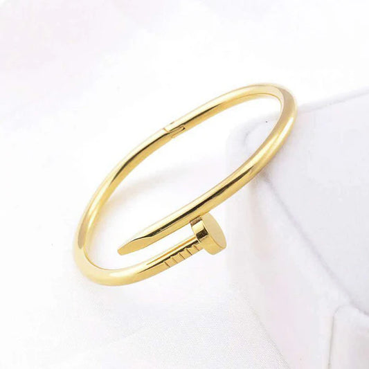 Valoura – Sleek Nail Cuff Bracelet