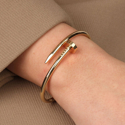 Valoura – Sleek Nail Cuff Bracelet