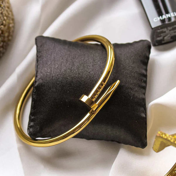 Nail Bracelet