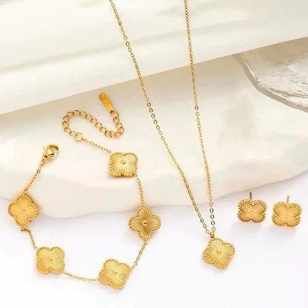 Zeraphine – Clover Charm Radiance Set