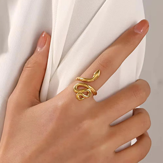 Zenya – Golden Serpent Wrap Ring