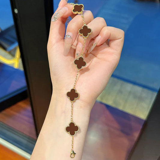 Sienna – Brown Clover Emblem Bracelet