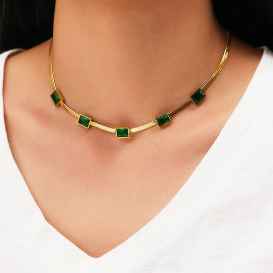 Zarael – Emerald Gold Snake Chain Necklace