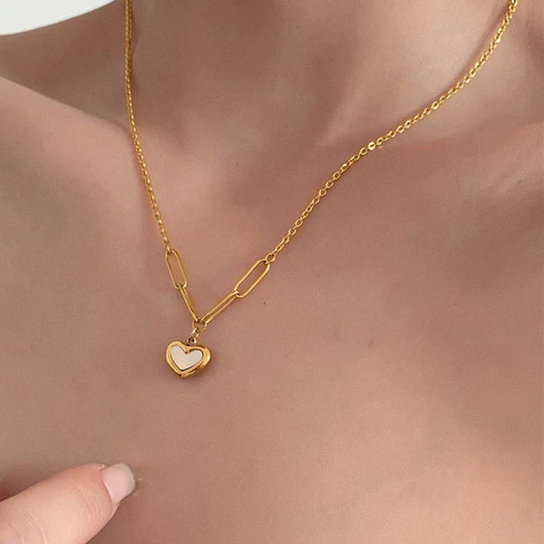Liora – Golden Heart Drape Pendant