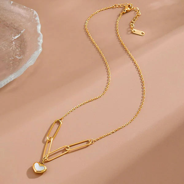 Liora – Golden Heart Drape Pendant