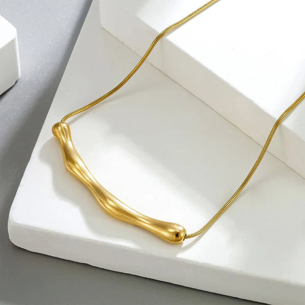 Arc Chain Necklace
