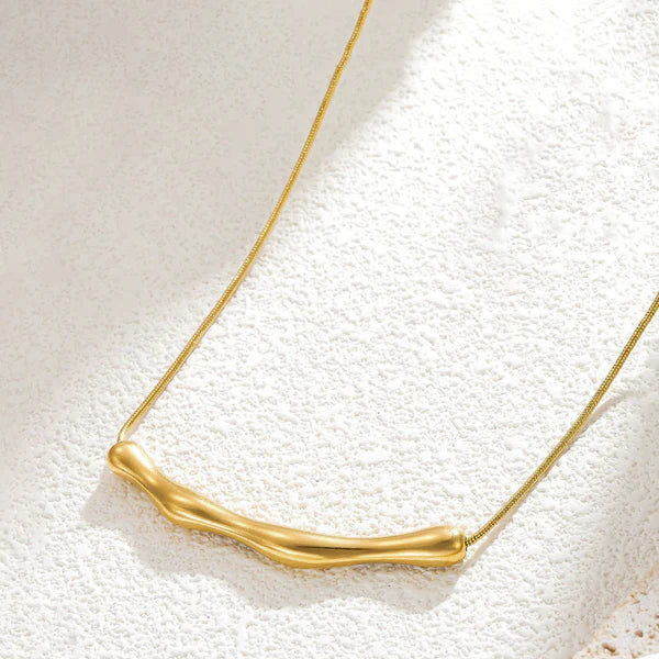 Arc Chain Necklace