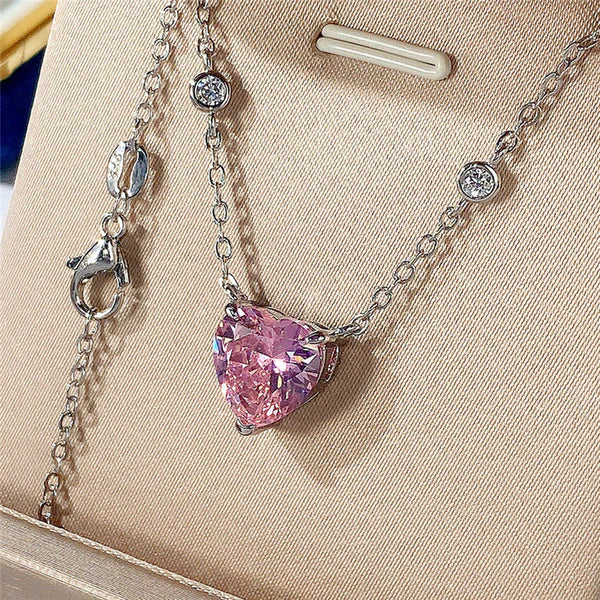 Roselle – The Blushing Heart Glow