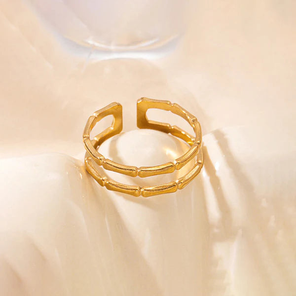 Nova – Bold Contemporary Gold Adjustable Ring