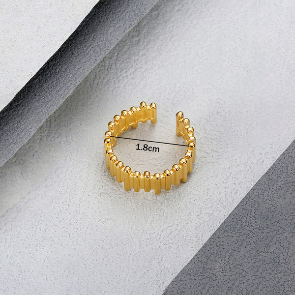 Vexa – Bold Textured Adjustable Ring