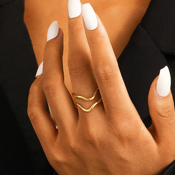 Aeris – Fluid Wave Adjustable Ring