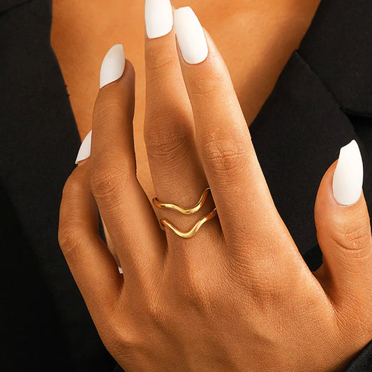 Aeris – Fluid Wave Adjustable Ring