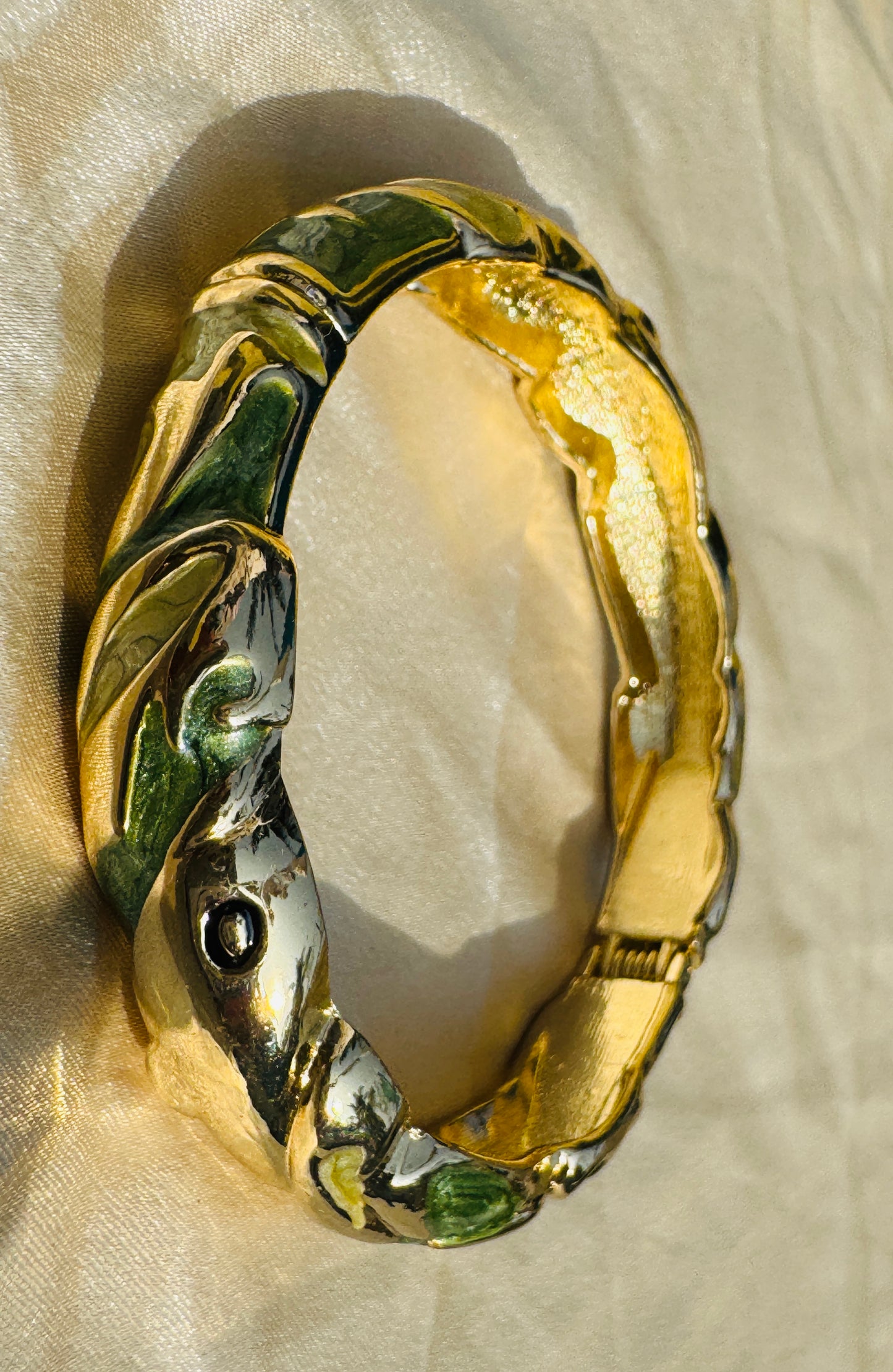 SERENA – The Enamel Fish Sculpted Gold Bangle