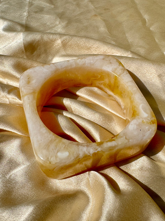 SOLA – The Golden Mirage