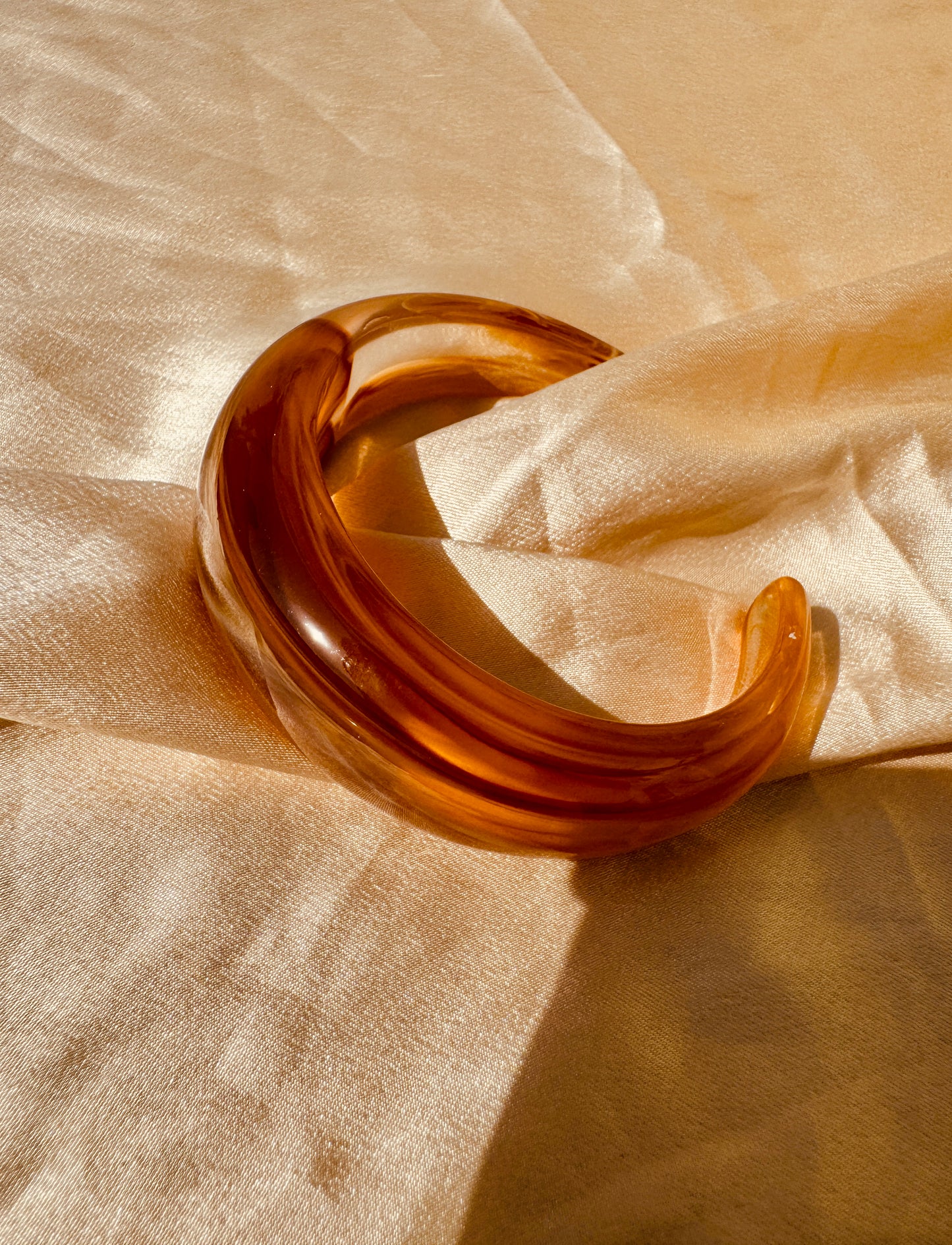 AUREN – The Amber Muse