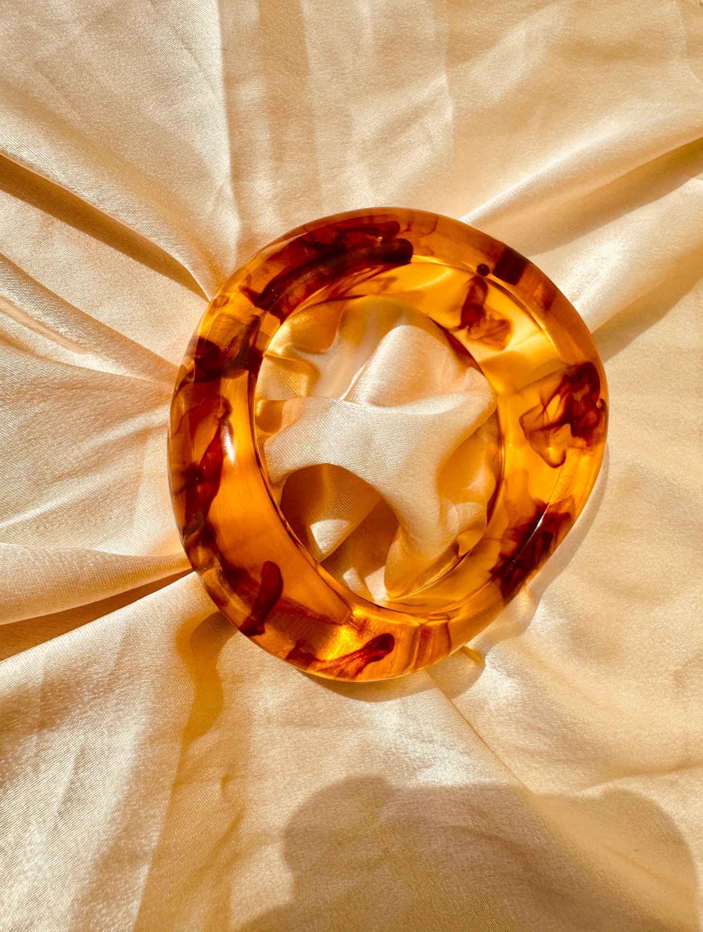 SOLARA – The Golden Swirl