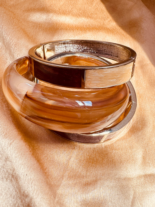 CARAMEL MUSE TRIO – The Resin & Enamel Gold Bangle Set (3 Pc)