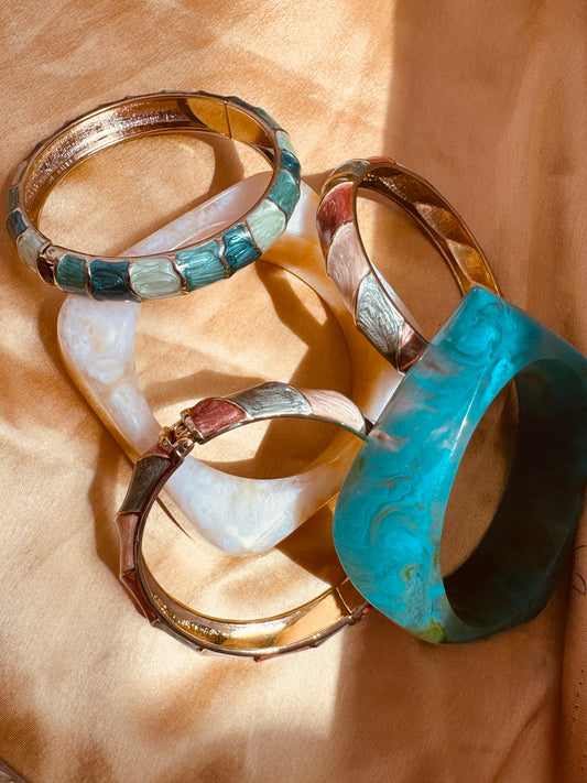 AURORA GLOW STACK – Aqua & Pastel Enamel Gold Bangle Stack (5 Pc)