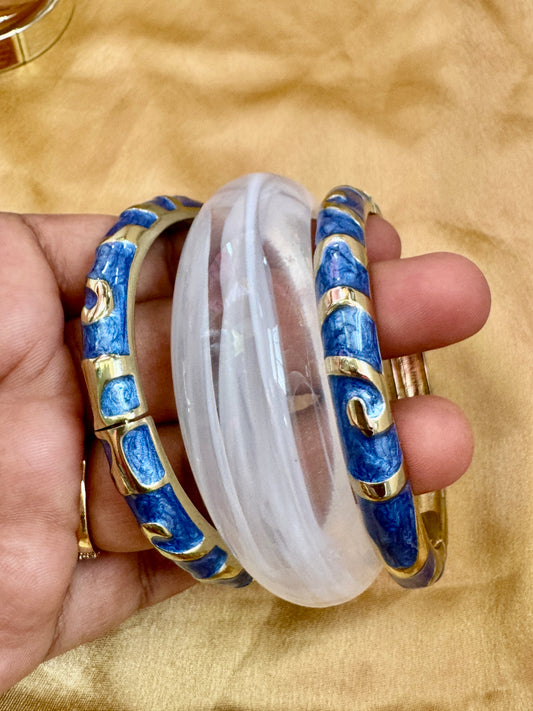 CELESTE TIDE TRIO – Blue Enamel & Frosted White Resin Bangle Stack